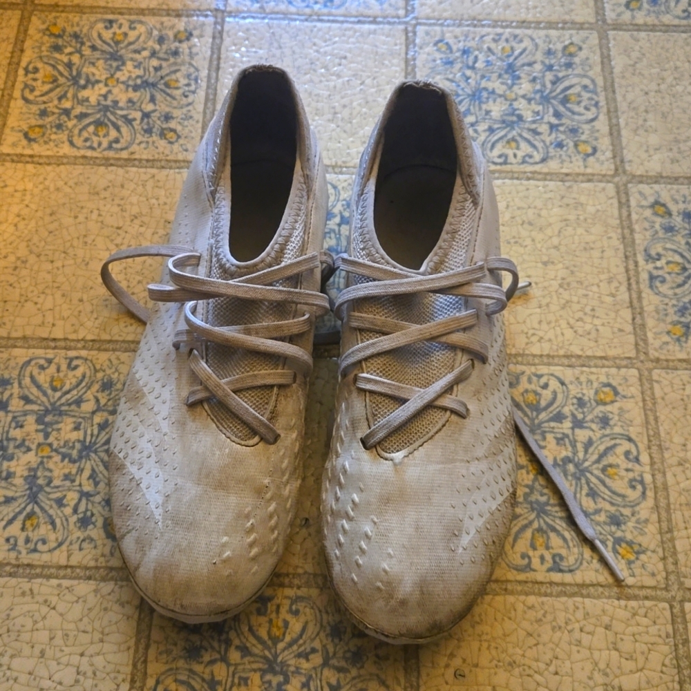 Adidas Predator Soccer Cleats size 5